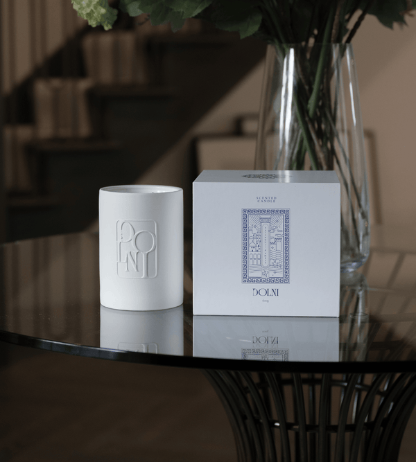 Dolni Large White Ceramic 600g Amber & Patchouli Candle