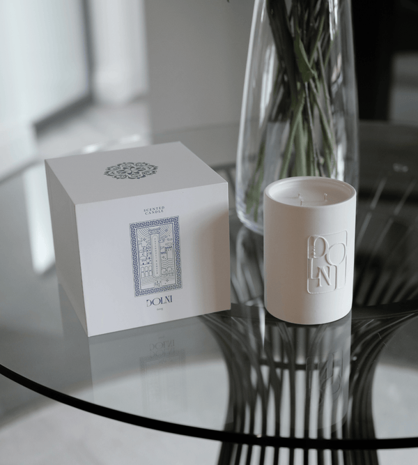 Dolni Large White Ceramic 600g Amber & Patchouli Candle