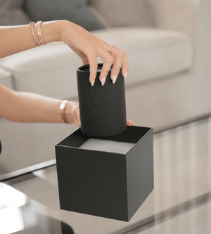 Dolni Large Black Ceramic 600g Tuberose & Sandalwood Candle