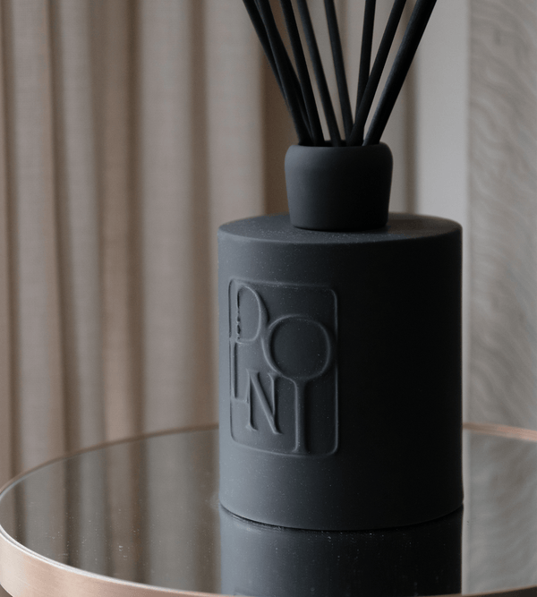 Dolni Extra Large Black Ceramic Rodí Noir Reed Diffuser