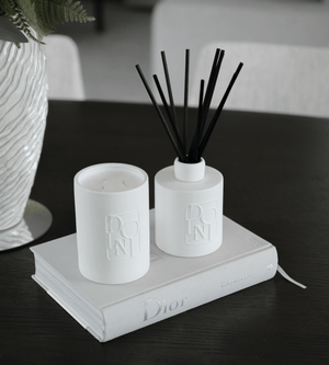 Dolni Large White Ceramic Blackberry Oud 500ml Reed Diffuser