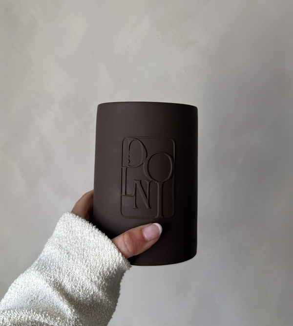 Dolni Large Brown Ceramic 600g Tobacco & Oud Candle