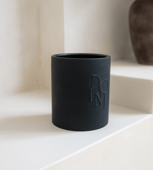 Dolni XL Black Ceramic 2200g Tuberose & Sandalwood Candle